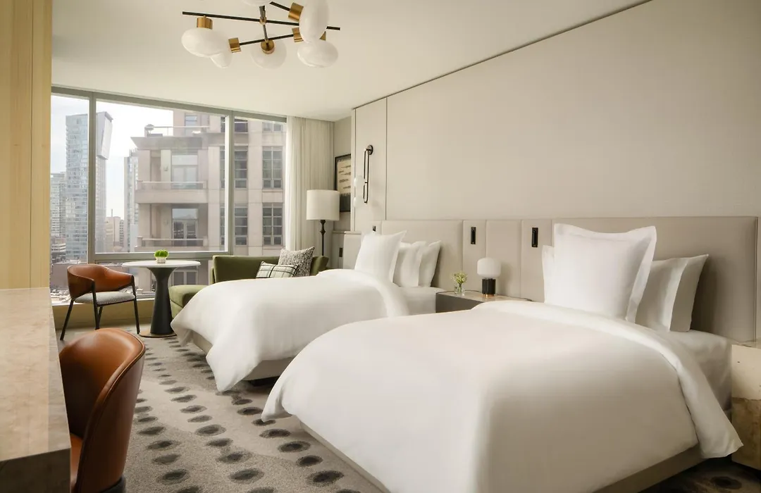 Four Seasons Hotel Toronto-1